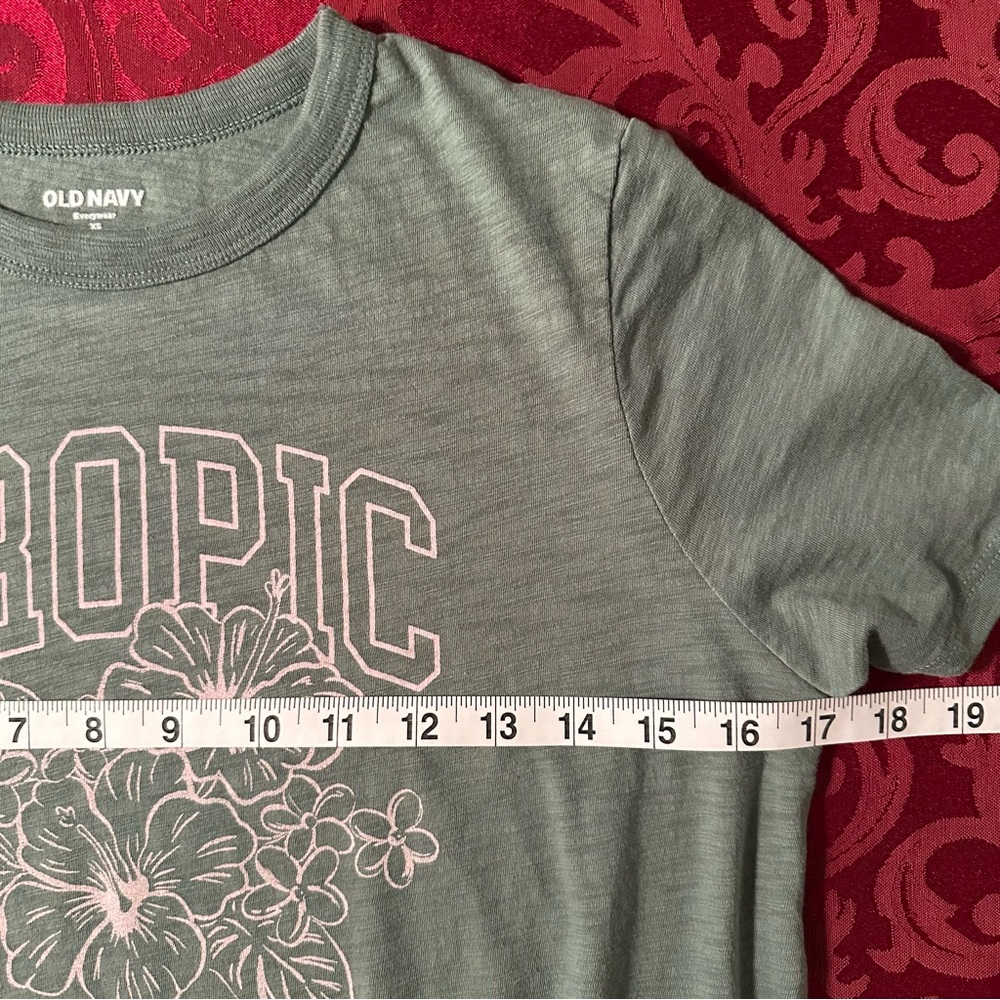 Old Navy Women’s EveryWear Printed Crew Neck T-Shirt - Picture 5 of 7